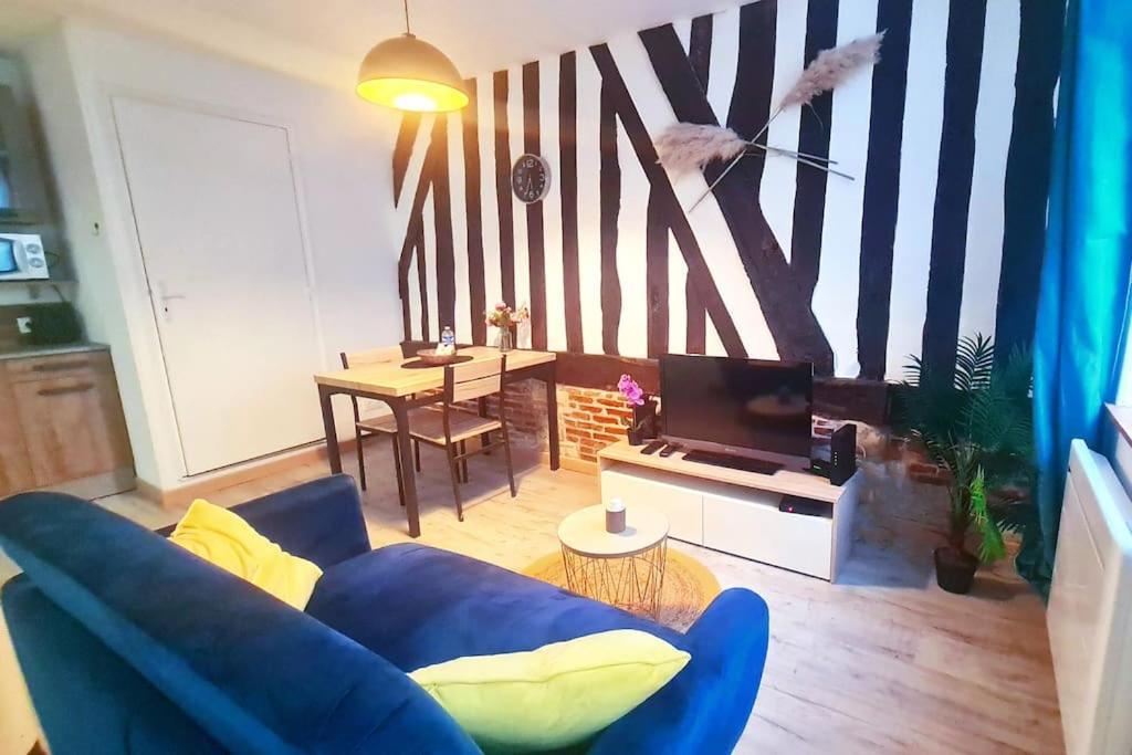 Апартаменты Chic Et Normand, Parking Facile, Wifi Hd Понт-Одемер Экстерьер фото